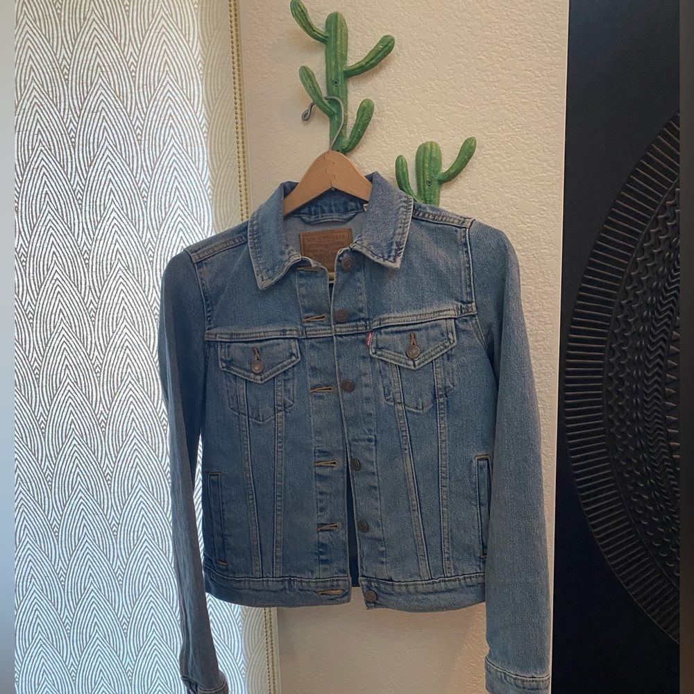Levi’s denim jacket